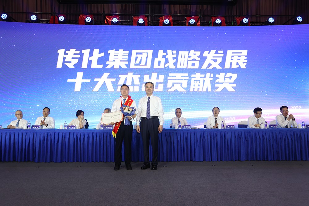1657693188861338cRD5.jpg